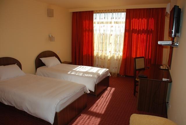 Hotel Coliseum Calafat Oda fotoğraf